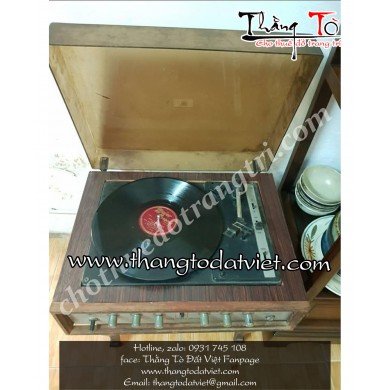 máy nghe nhạc cổ